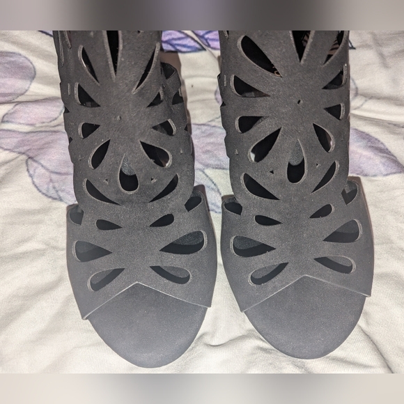 Torrid Wide Width Cutout Wedges 10W - Picture 5 of 12